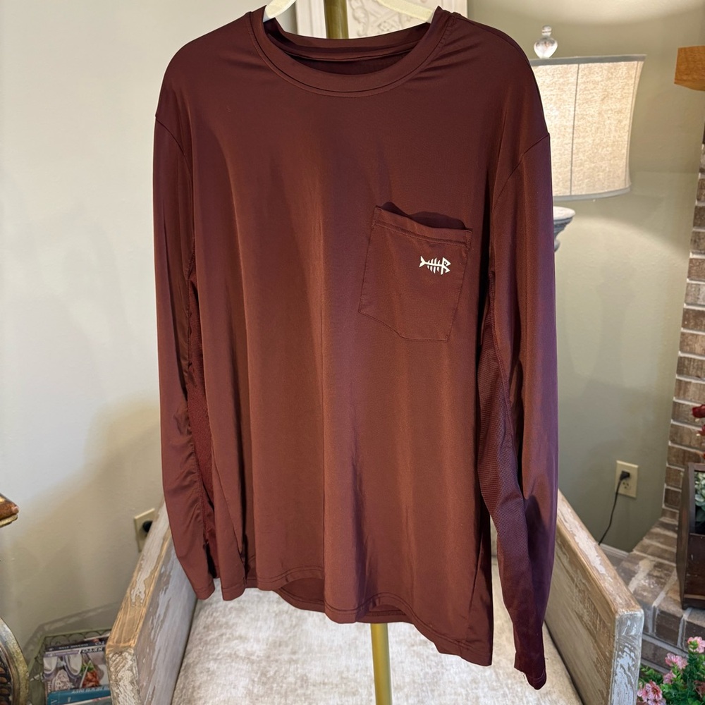 Bassdash  Burgundy Long Sleeve Tee with Pocket
0244